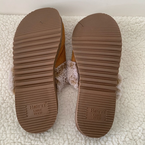 Born slippers with suede and faux fur. NWOT - Picture 3 of 3